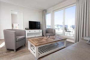 strandnahe FeWo mit Balkon und eingeschränktem Meerblick, Residenz Bel Vital Wohnung 44, Binz