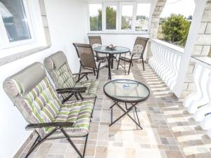 Apartment Apartment Trk 2 by Interhome