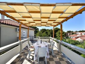 Apartment Apartement Radicevic by Interhome