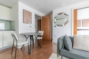 Blueground Tower Hamlets view nr Tower Bridge LON-694