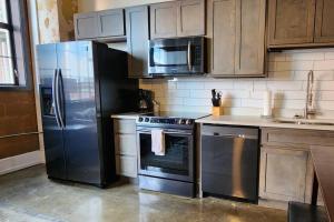 Old City-7 Min to Neyland- Walk to Eat and Drink