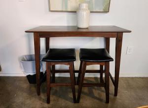 Old City-7 Min to Neyland- Walk to Eat and Drink