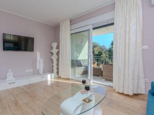 Apartment Apartement Eses by Interhome