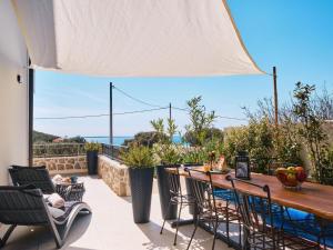 Holiday Home Mea Cres Meer Villa by Interhome