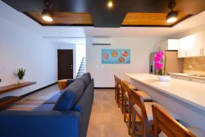 Modern Pura Vida Luxury - Private pool