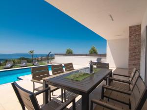 Holiday Home Luxuriöse Villa Royal I mit privatem Pool A5 by Interhome