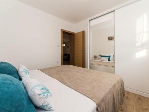 Apartment Apartment Kovacevic 3 by Interhome