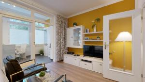 Ruhige FeWo mit Strandkorb, Villa Stranddistel, Binz