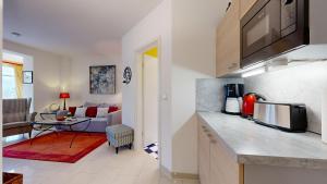 FeWo direkt am Strand mit Südbalkon, Villa Freia 13, Binz