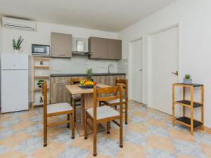 Apartment App Juracak 2 by Interhome