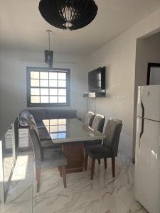 Casa completa com churrasqueira