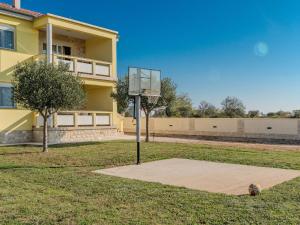 Holiday Home Holida home Jurkin by Interhome