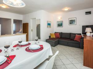 Apartment Apartment Poslon by Interhome