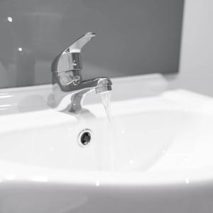 Luxury 2 Bedroom Apartment - Balcony - Parking - Netflix 3MC