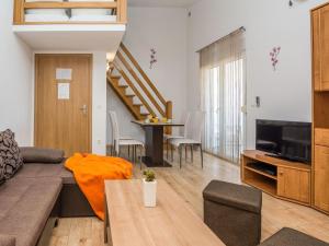 Apartment Apartment Galic 4 by Interhome