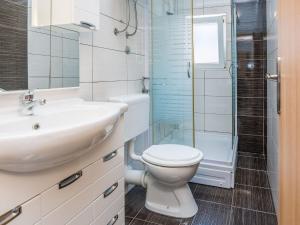 Apartment Apartment Galic 3 by Interhome