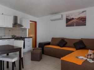 Apartment Apartment Josipovic 2 by Interhome