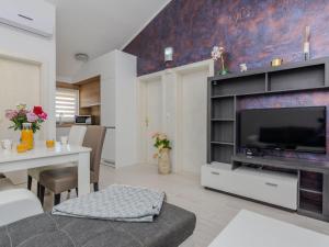 Apartment Apartment Lucica 4 by Interhome