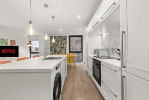 Stunning Ancoats 2 bed by City SuperHost