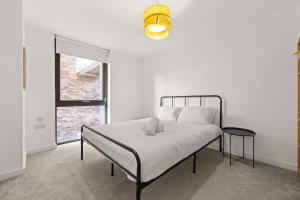 Stunning Ancoats 2 bed by City SuperHost