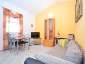 Apartment Apartment Brandis 2 by Interhome