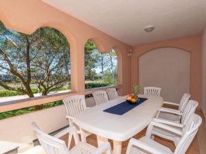 Apartment Apartment Buskulic Anamarija 2 by Interhome