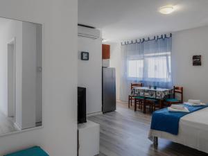 Apartment Apartment TT 2 by Interhome