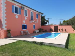 Holiday Home in Dobropoljana mit Freiterrasse by Interhome