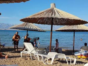 Apartment Komfortable Wohnung in der Nähe des Sandstrandes by Interhome