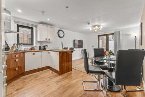 Bloom Apartments - City Centre - Gated Parking