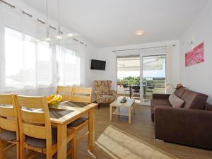 Apartment Apartment 4 Laura by Interhome