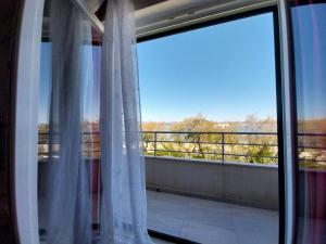 Apartment Strandappartement Ana mit Meerblick- Garten- Grillplatz by Interhome