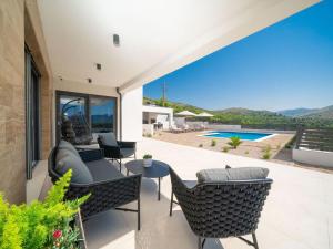Holiday Home Villa Suncica by Interhome