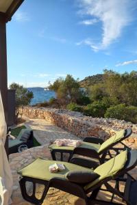 Apartment Strandhaus Hela - Ferienanlage Bain- Žut - Kornati by Interhome