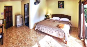 Hugs Guesthouse