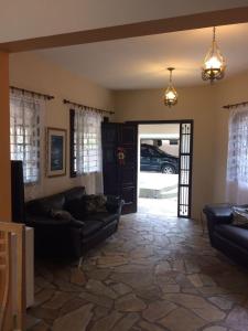 Triplex Piscina 300m Mar Guaratuba 20 pessoas Centro