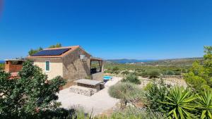 Villa Aura