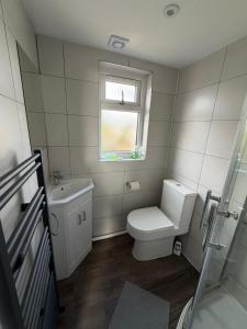 Modern City Studio Free Parking Close to Station