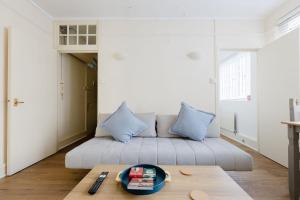 Incredibly Located 1BDR Hideaway in Soho