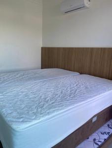 Cobertura 3 suítes Praia de Bombas com vista