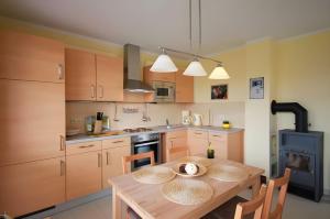 Achtern Diek WE 01 "Backbord"