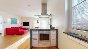 strandnahe FeWo mit 2 Schlafzimmern und Terrasse, Villa am Kurpark, Binz