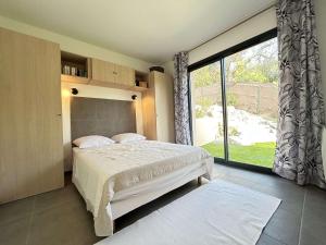 SM029-022 GRIMAUD Maison 3 pièces 4 couchages