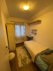 Rooms for rent in the apartment