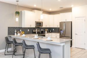 Disney Getaway Luxury Villa with Private Pool Game Room. Book Now CG887