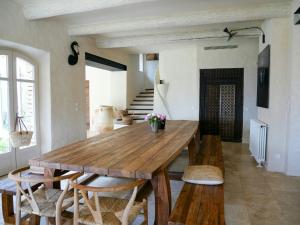 Stunning Stone House With Pool Near Gordes