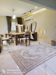 جناح ملكي فاخر في قلب المهندسين