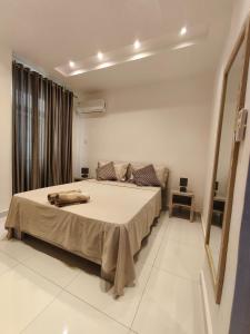 Ocean Breeze Apartment