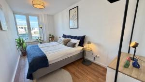 BeckHomes Munich, Stylish, central & modern 3BR Apartment up to 7 Pax