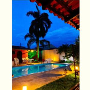 Casa com Piscina em PenhaSC - Beto Carrero